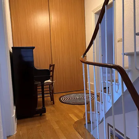 Maison Avec Jardin Au Centre De