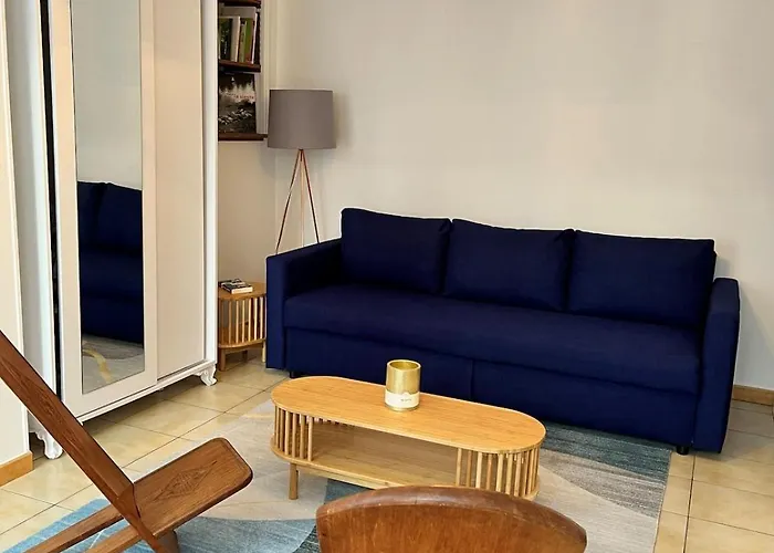 Holiday home Maison Avec Jardin Au Centre De *