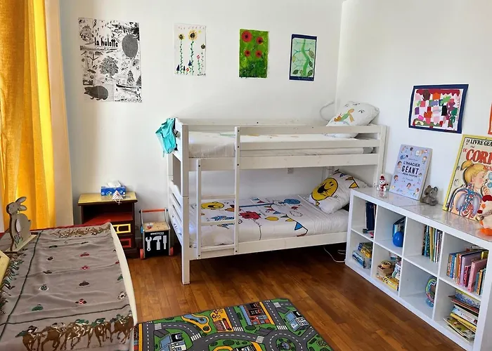 Holiday home Maison Avec Jardin Au Centre De *